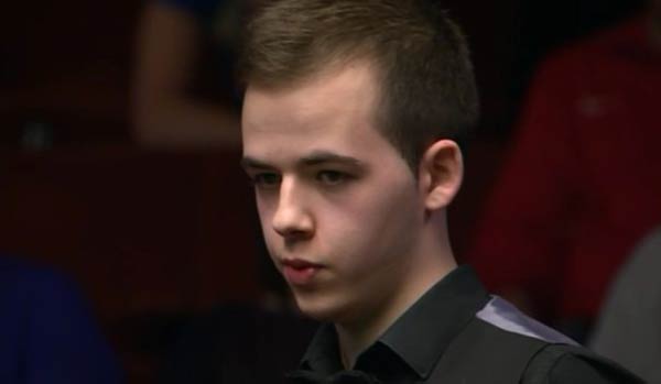 通过持续的 通过持续的